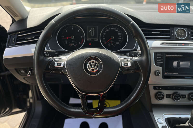 Универсал Volkswagen Passat 2015 в Мукачево
