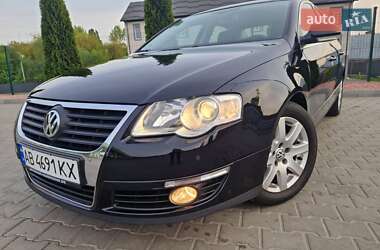 Седан Volkswagen Passat 2009 в  фото 2 Седан Volkswagen Passat 2009 в
