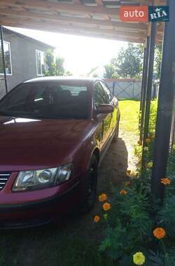 Седан Volkswagen Passat 1999 в Згурівці