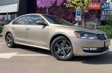 Седан Volkswagen Passat 2015 в Киеве