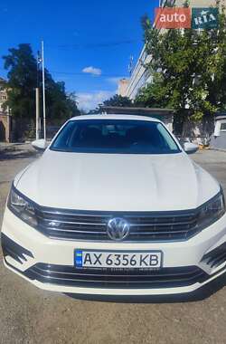 Седан Volkswagen Passat 2017 в Киеве