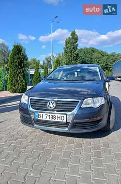 Седан Volkswagen Passat 2005 в Кременчуге