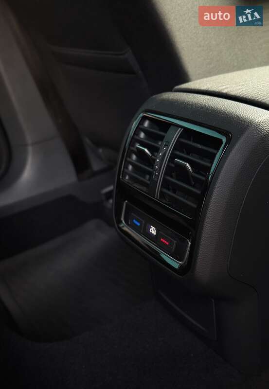 Універсал Volkswagen Passat 2019 в Дніпрі