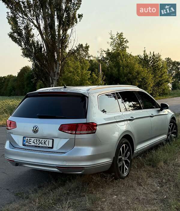 Універсал Volkswagen Passat 2019 в Дніпрі