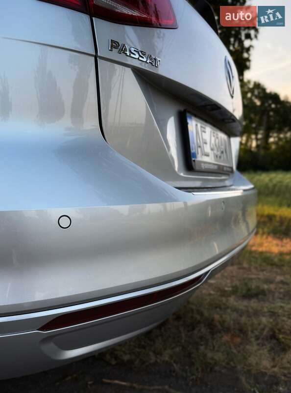 Універсал Volkswagen Passat 2019 в Дніпрі
