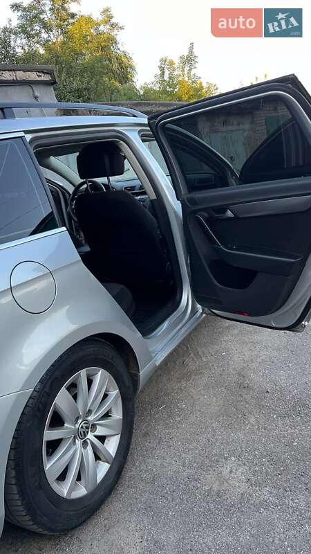 Универсал Volkswagen Passat 2013 в Павлограде