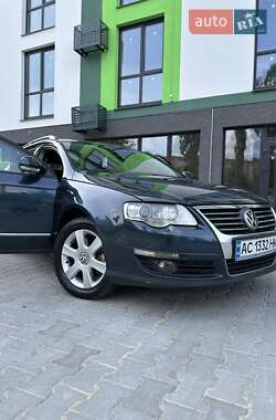 Універсал Volkswagen Passat 2005 в Вараші
