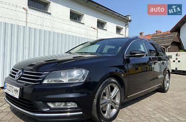 Універсал Volkswagen Passat 2013 в Львові