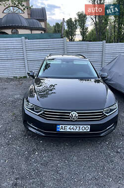 Универсал Volkswagen Passat 2016 в Кривом Роге