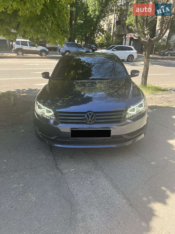 Volkswagen Passat 2013