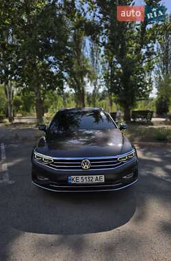 Універсал Volkswagen Passat 2019 в Кам'янському