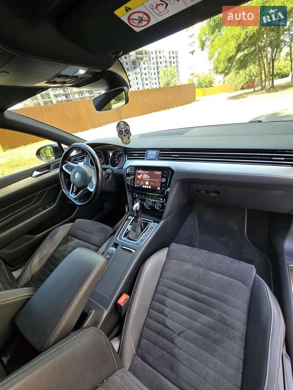 Универсал Volkswagen Passat 2019 в Днепре