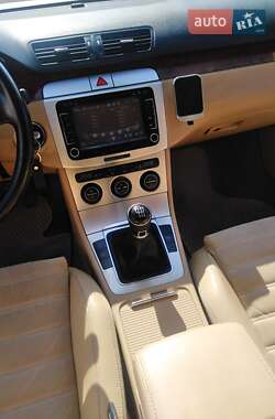 Універсал Volkswagen Passat 2008 в Калуші