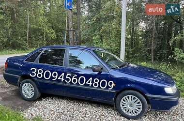 Седан Volkswagen Passat 1993 в Новой Одессе