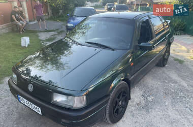Седан Volkswagen Passat 1993 в Вінниці