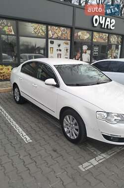 Седан Volkswagen Passat 2010 в Києві
