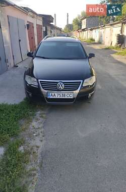 Универсал Volkswagen Passat 2008 в Вишневом