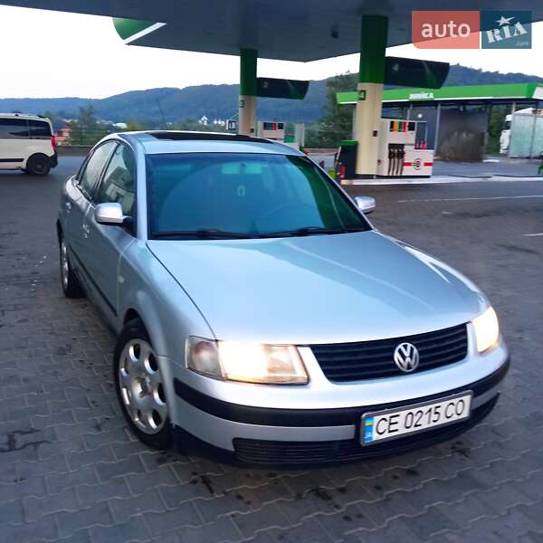 Седан Volkswagen Passat 1999 в Черновцах