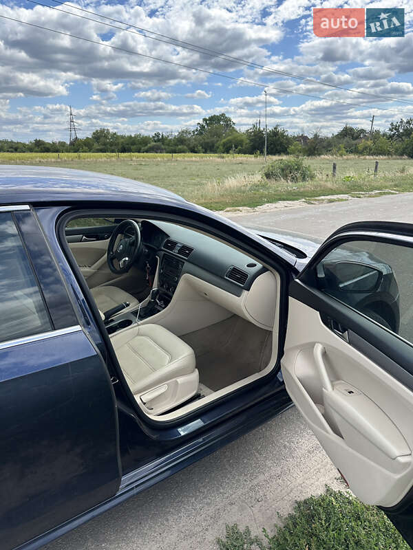 Седан Volkswagen Passat 2013 в Полтаве фото 9 Седан Volkswagen Passat 2013 в Полтаве