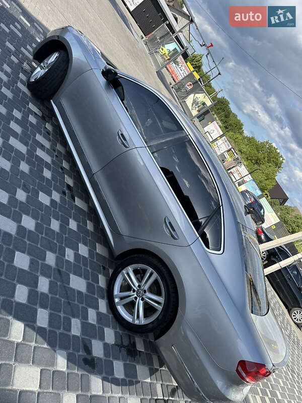 Седан Volkswagen Passat 2012 в Хмельницькому