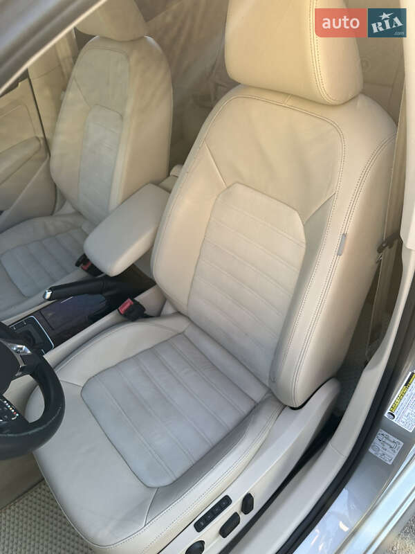 Седан Volkswagen Passat 2012 в Хмельницькому