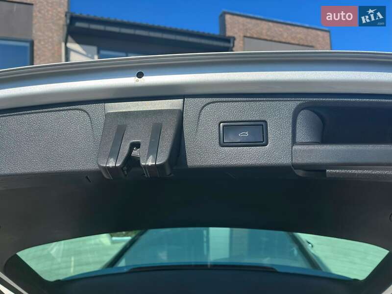 Універсал Volkswagen Passat 2014 в Тернополі