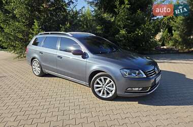 Універсал Volkswagen Passat 2014 в Лозовій