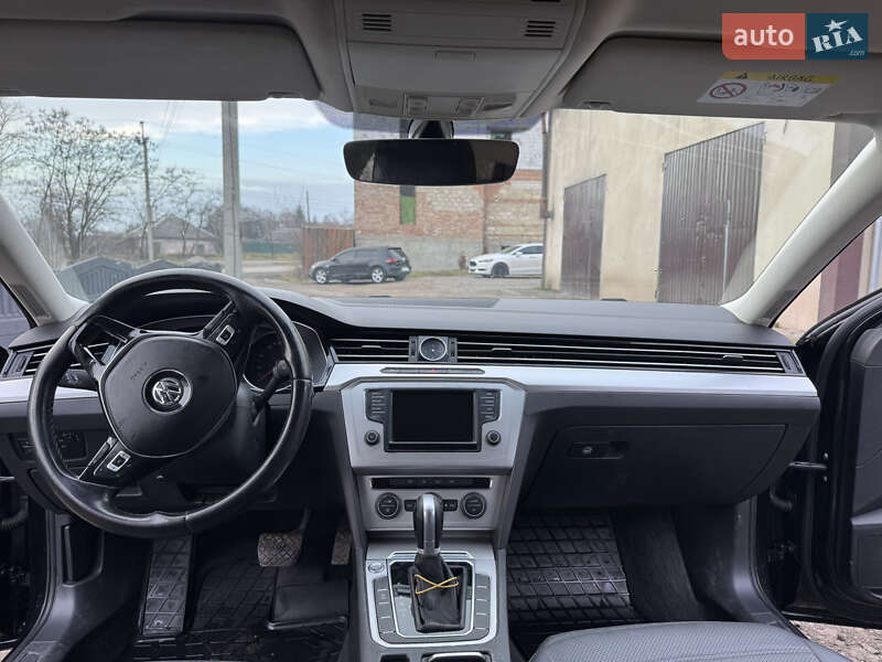 Универсал Volkswagen Passat 2017 в Могилев-Подольске