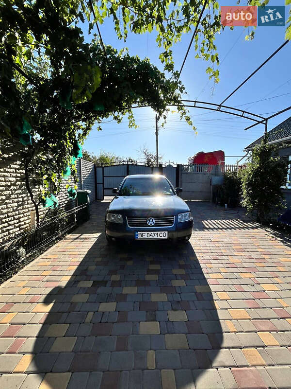 Седан Volkswagen Passat 2002 в Одесі