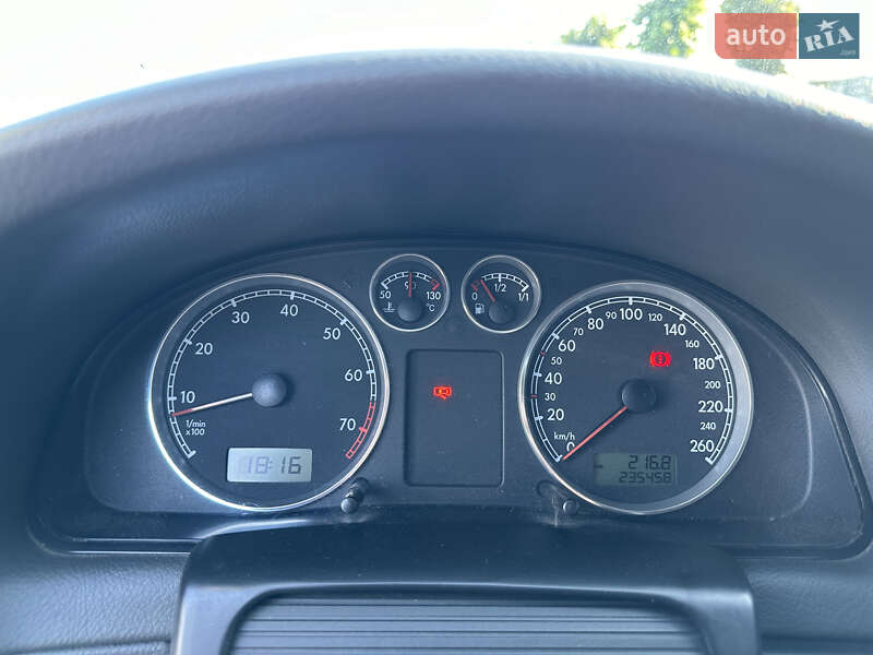 Седан Volkswagen Passat 2005 в Бердичеве