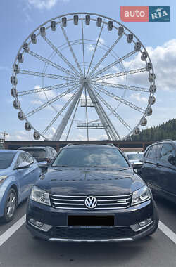 Універсал Volkswagen Passat 2012 в Львові