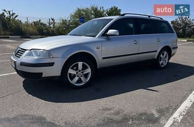 Універсал Volkswagen Passat 2003 в Рівному