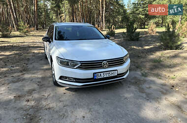 Универсал Volkswagen Passat 2015 в Кропивницком