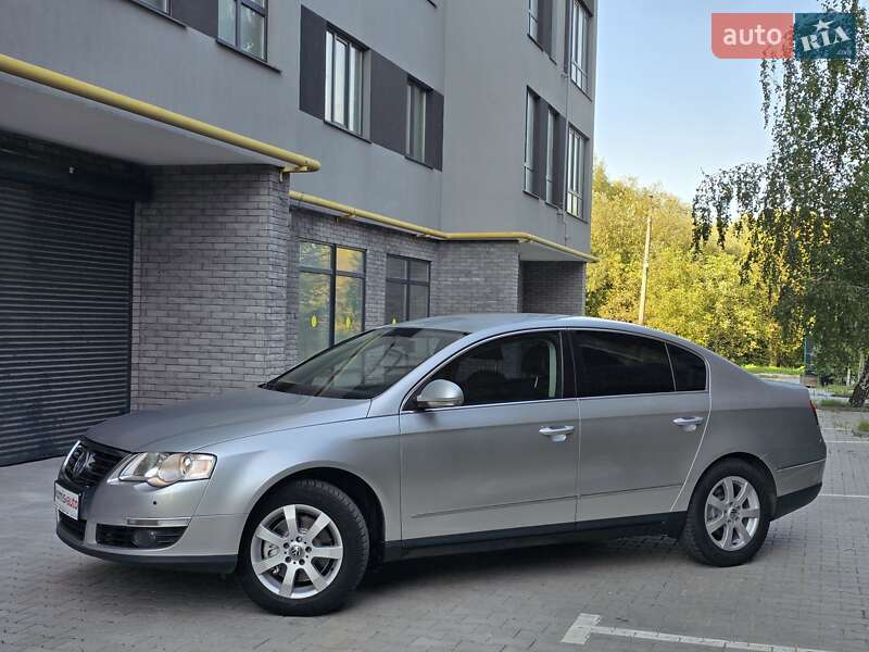 Седан Volkswagen Passat 2008 в Хмельницком