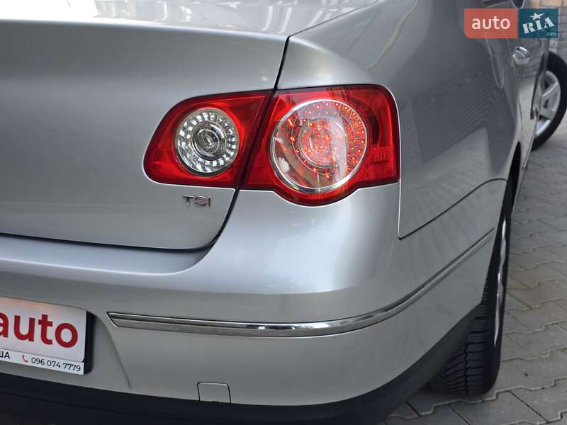 Седан Volkswagen Passat 2008 в Хмельницком