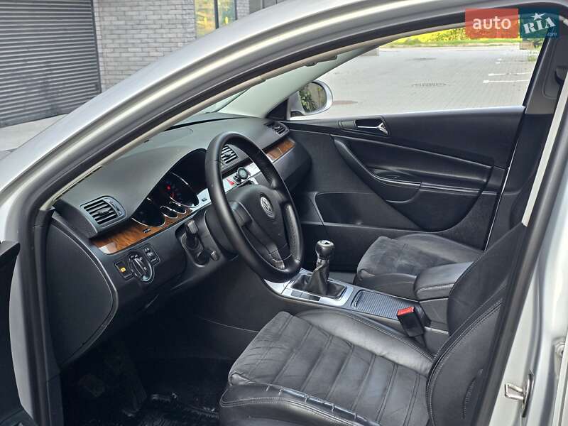 Седан Volkswagen Passat 2008 в Хмельницком