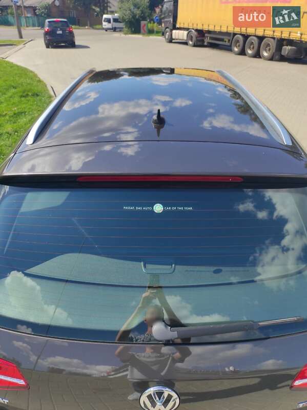 Універсал Volkswagen Passat 2015 в Житомирі