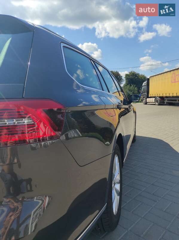 Універсал Volkswagen Passat 2015 в Житомирі