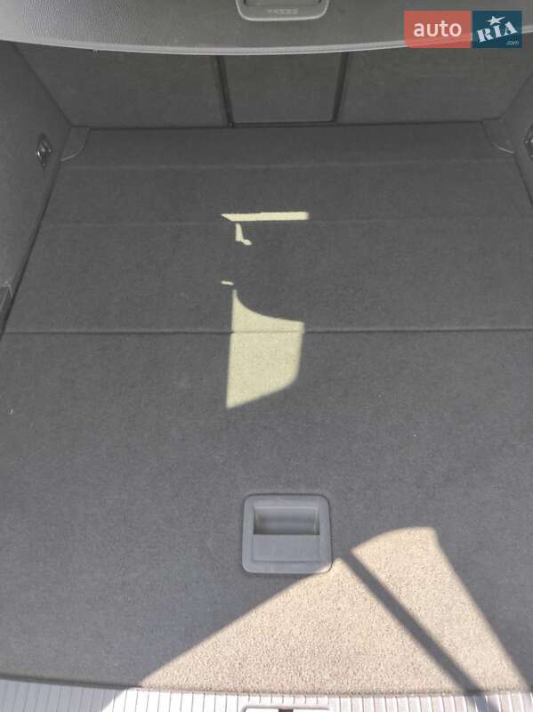 Універсал Volkswagen Passat 2015 в Житомирі