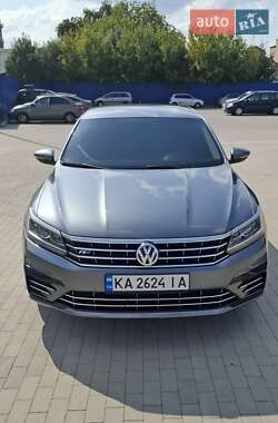 Седан Volkswagen Passat 2016 в Виннице