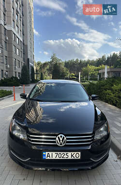Седан Volkswagen Passat 2013 в Києві