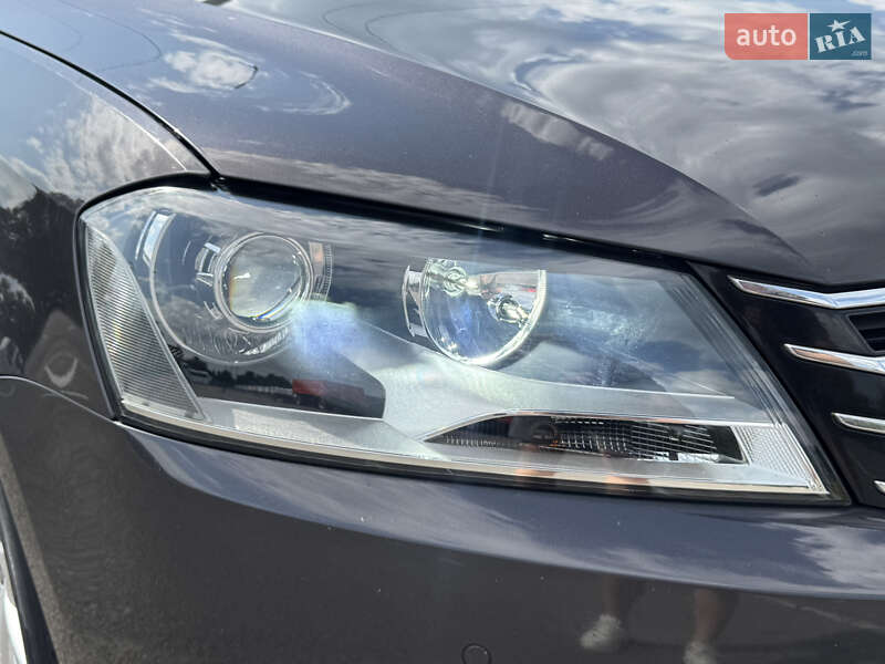 Універсал Volkswagen Passat 2011 в Києві