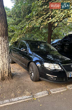 Седан Volkswagen Passat 2005 в Одессе