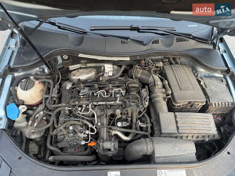 Универсал Volkswagen Passat 2012 в Днепре