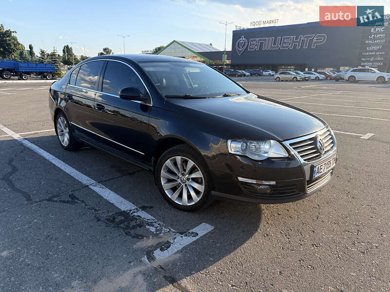 Седан Volkswagen Passat 2008 в Києві