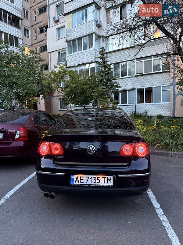 Седан Volkswagen Passat 2008 в Києві
