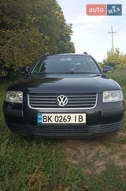 Универсал Volkswagen Passat 2004 в Ровно