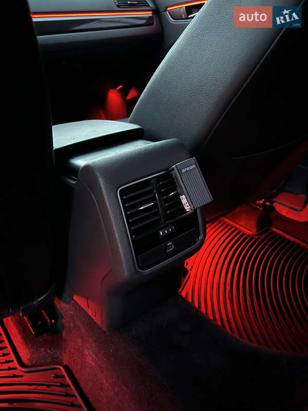 Седан Volkswagen Passat 2018 в Черкасах