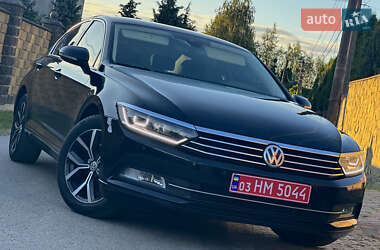 Седан Volkswagen Passat 2017 в Луцке