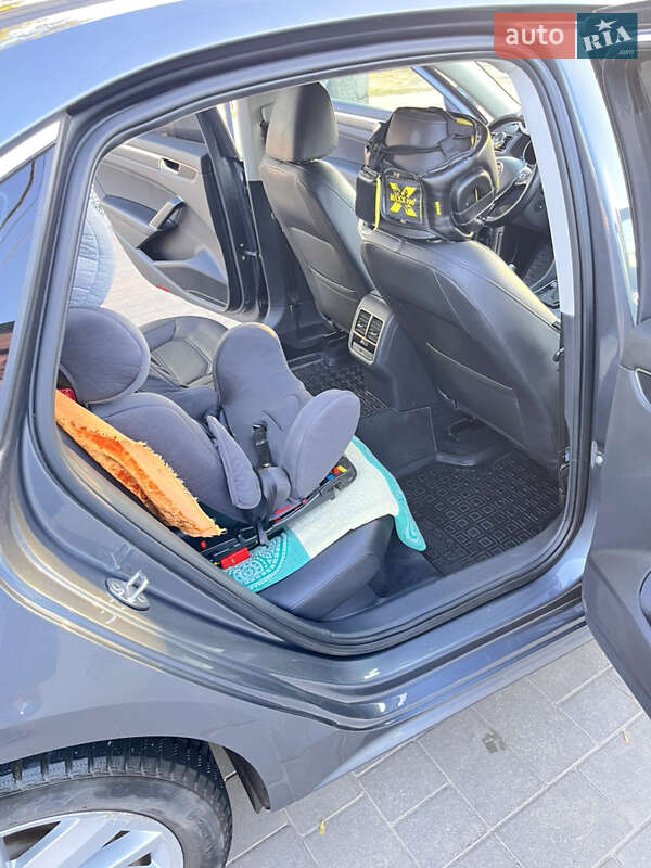 Седан Volkswagen Passat 2018 в Кривому Розі